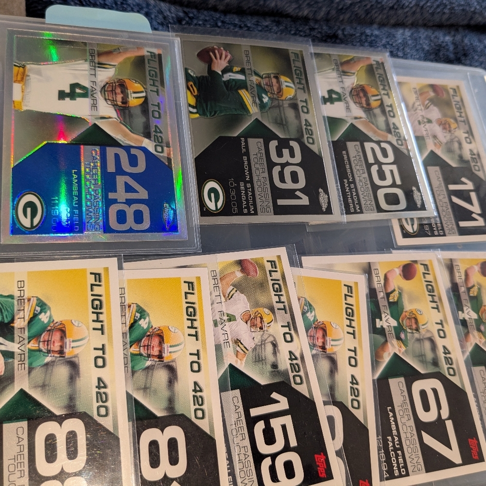 Green Bay Packers Brett Favre Flight Cards Lot